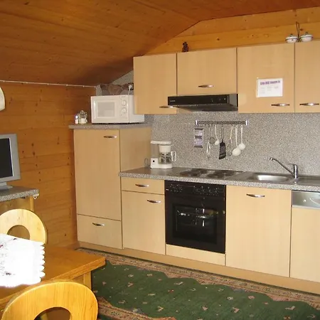 Bed & Breakfast Tirol-Haus Irma Fuegen