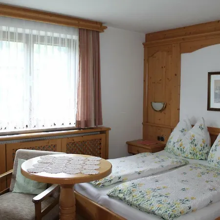 Tirol-Haus Irma Bed & Breakfast *